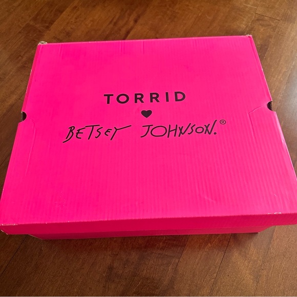 Torrid x Betsey Johnson Silver Rhinestone Combat Boots 11WW - Picture 8 of 10